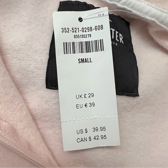 Cropped Oversized Colorblock Sweater - Picture 8 of 8